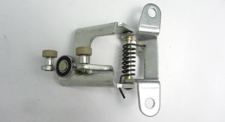 Slide Door Center Roller Assy (RHD) for Toyota Hiace 68390-26040