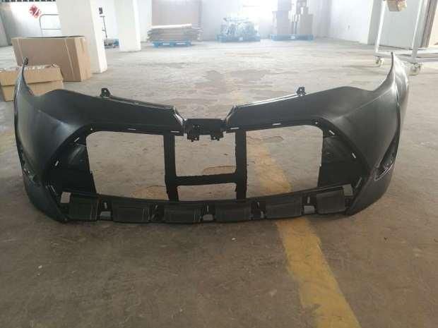 Wholesale Car Parts Front Bumper for Toyota Corolla 2017 2018 Le