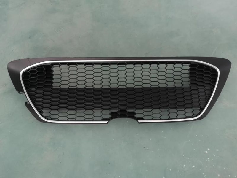 Car Accessories Front Bumper Grille with Sliver Stripe 53102-02290 for Toyota Corolla 2020 USA Le