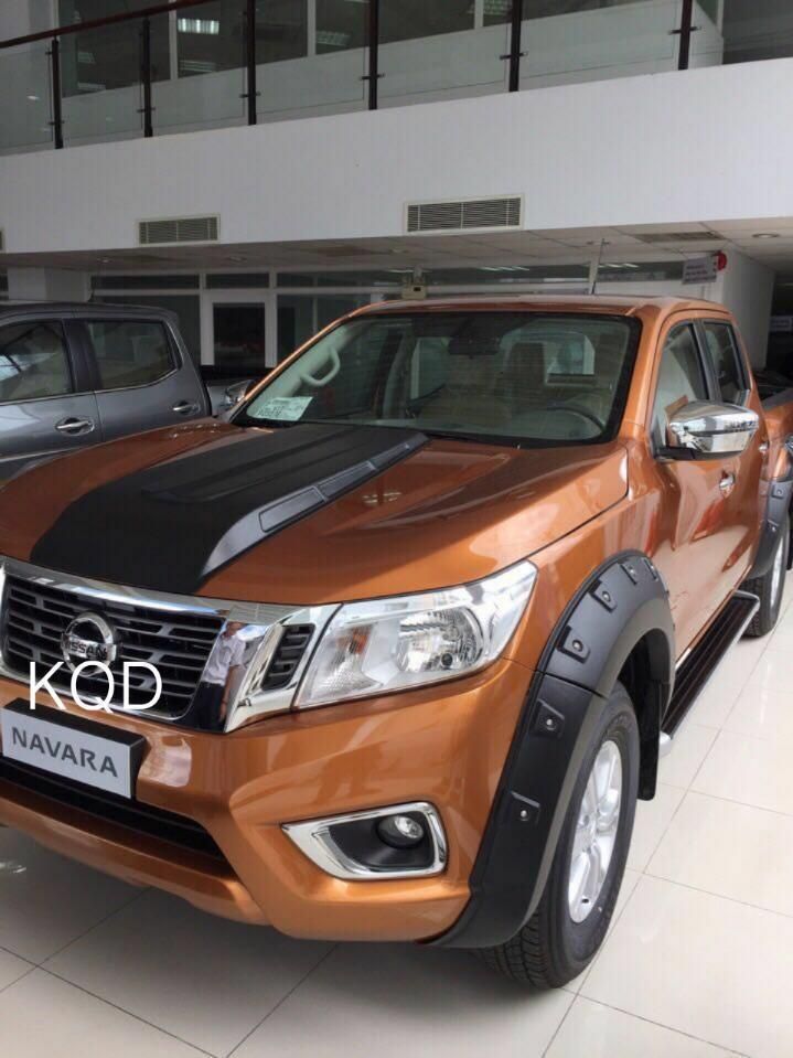Car Accessories Chrome Head Light Cover for Nissa Navara/Np300 2014