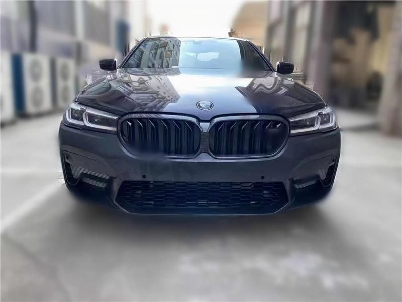Car Bumpers 2022 M5 Style Body Kit with Grille Rear Diffuser Side Skirts for BMW 5 Series G30 G38 2020-2021