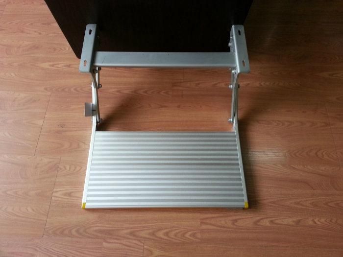 Manual Folding Step for Motorhome and Caravan (ES-F-S-600-M)