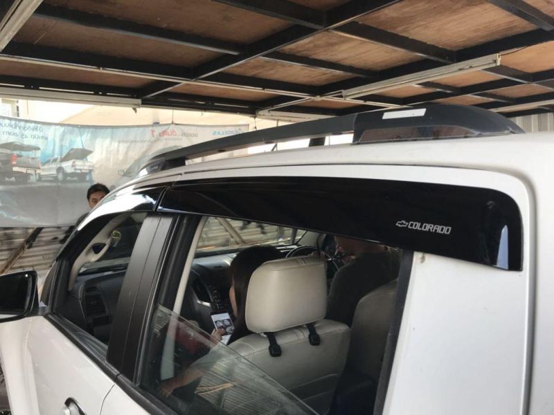 Factory Price Black Sun Visor Rain Guard for Colorado