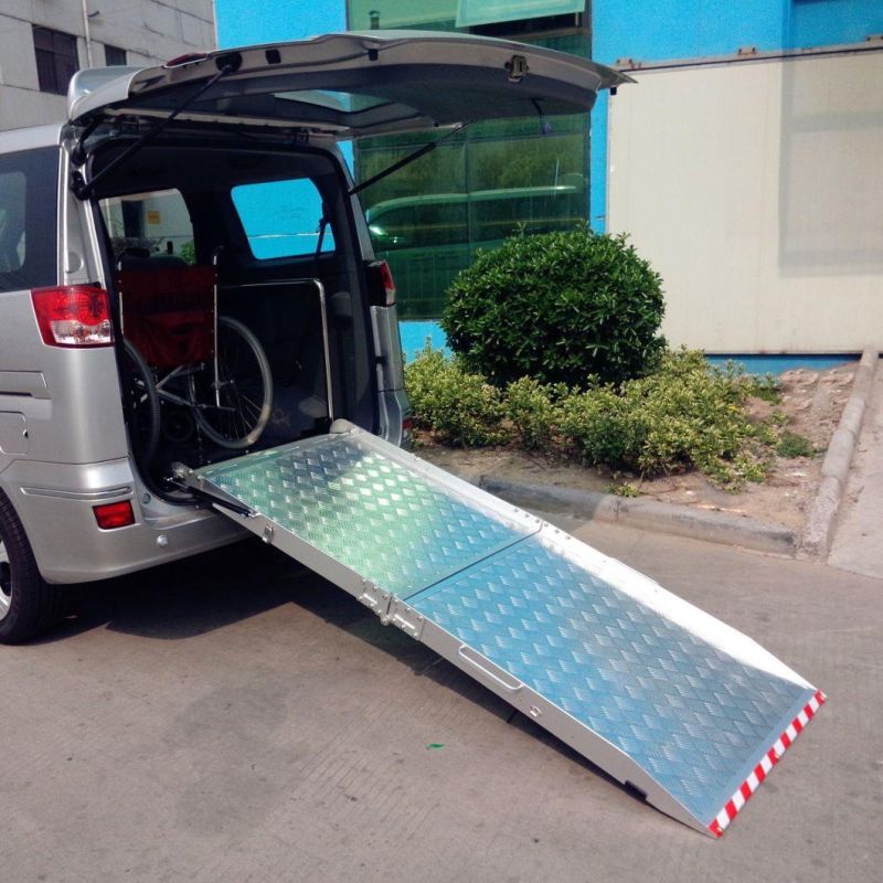 Esay Operated Manual Folding Wheelchair Loading Ramp