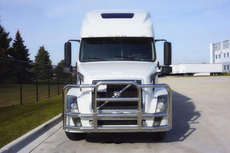 American Truck Parts 304 Stainless Steel Semi Truck Bumper Deer Grille Guard for Freightliner Cascadia Volvo Vnl Kenworth T680 with Brackets