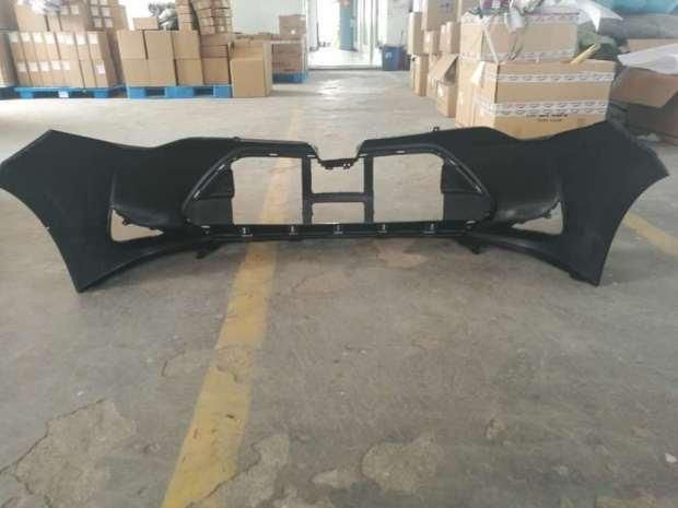 Wholesale Car Parts Front Bumper for Toyota Corolla 2017 2018 Le