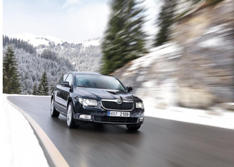 Chromed Auto Grille for Skoda Superb From 2008 (3T0 853 668 A)