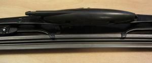 24&quot;/600mm Spray Wiper Blade with Water Hose, Renault OE # 5001856974, Tir 606/728809, for Volvo etc.