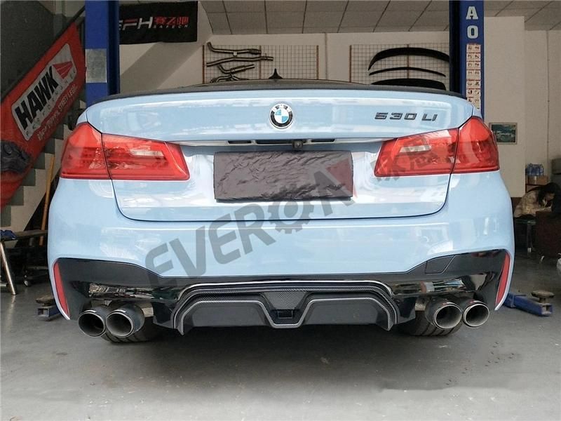 CS Style Rear Diffuser with LED Light Rear Bumper Lip for BMW 5 Series G30 2017+