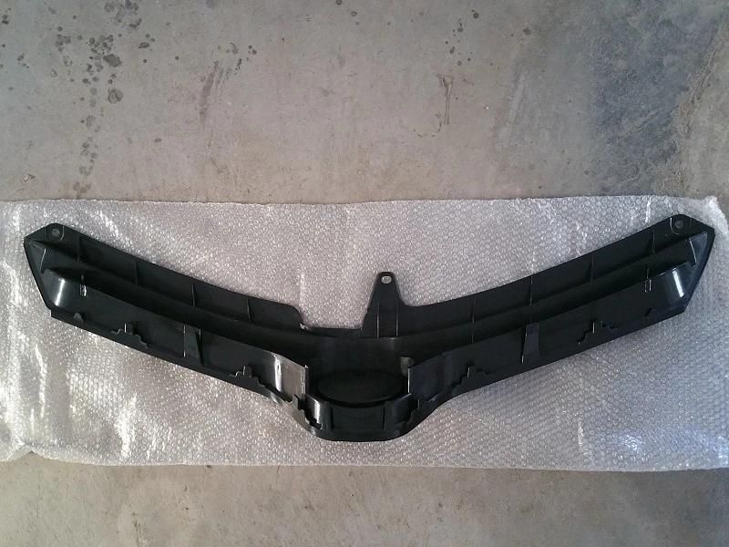 Wholesale Car Parts Front Grille for Toyota Corolla 2014-2016 Le