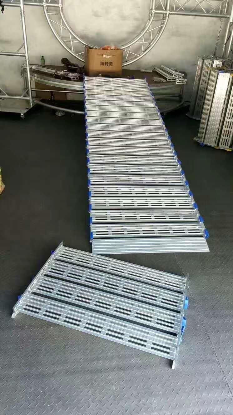 Aluminum Loading Adjustable 3 Meter Heavy Duty Truck Ramps with Leg