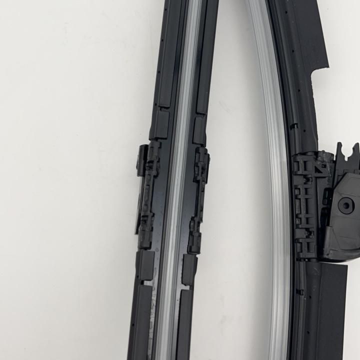 Auto Part Wiper Blade for Mercedes-Benz OEM 2228201145 W222