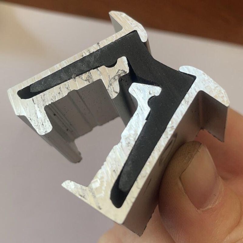 M Hinge Truck Door Use Aluminium and Polyurethane Materal