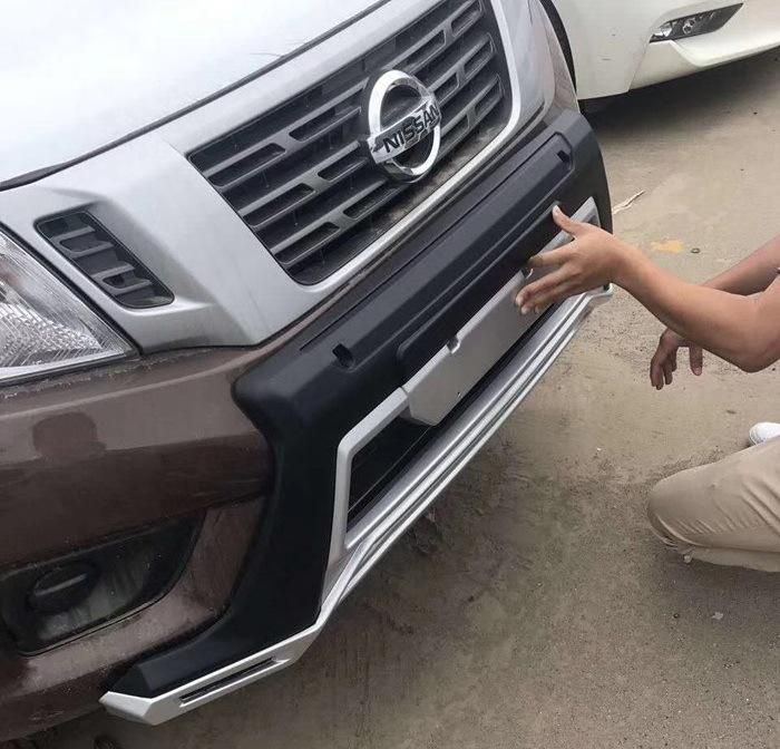 Front Bumper Guard with Light for Nissan Navara (NP300) Frontier 2015