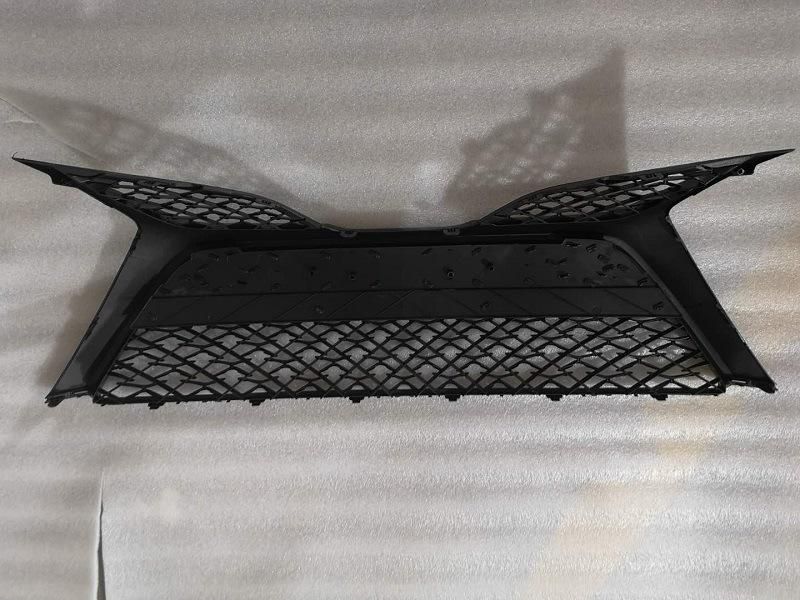 Car Accessories Front Bumper Grille 53102-06520 for Toyota Camry 2018 2019 Se