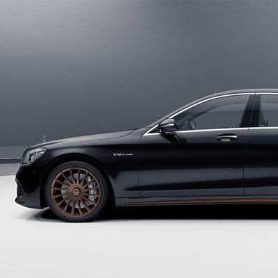 Car Accessory Body Kit for 2019 2020 2021 Benz W222 S63 S65 Style with Front Bumper Side Skirt Rear Bumper