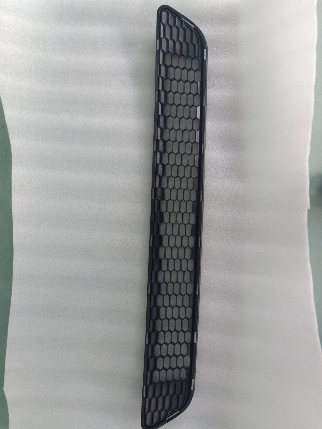 Wholesale Auto Parts Bumper Grille for Toyota Sienna 2011-2014 Le
