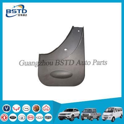 Car Spare Parts Rear Mudguard Right Small for Wuling Rongguang N300 (24521694)