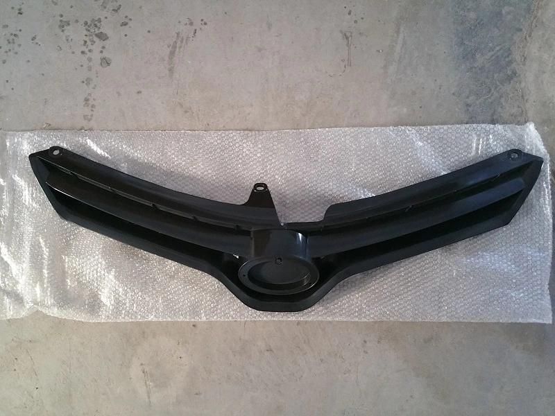 Wholesale Car Parts Front Grille for Toyota Corolla 2014-2016 Le