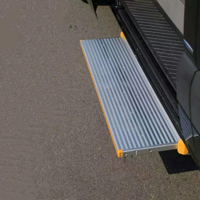 Es-S-750 CE Electric Sliding Step