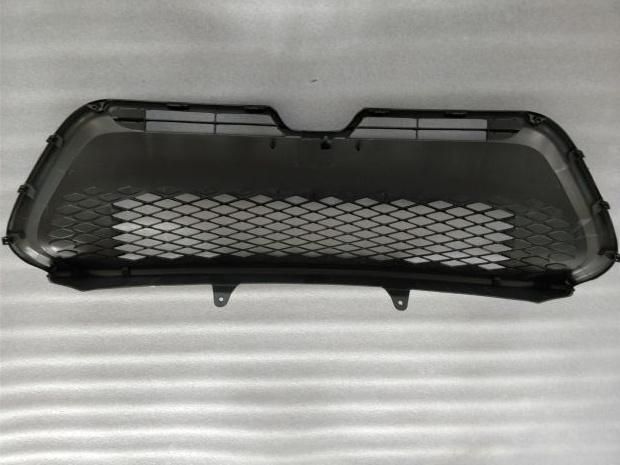 Wholesale Auto Parts Front Bumper Grille 53112-02740 for Toyota Corolla Se 2017 2018 2019