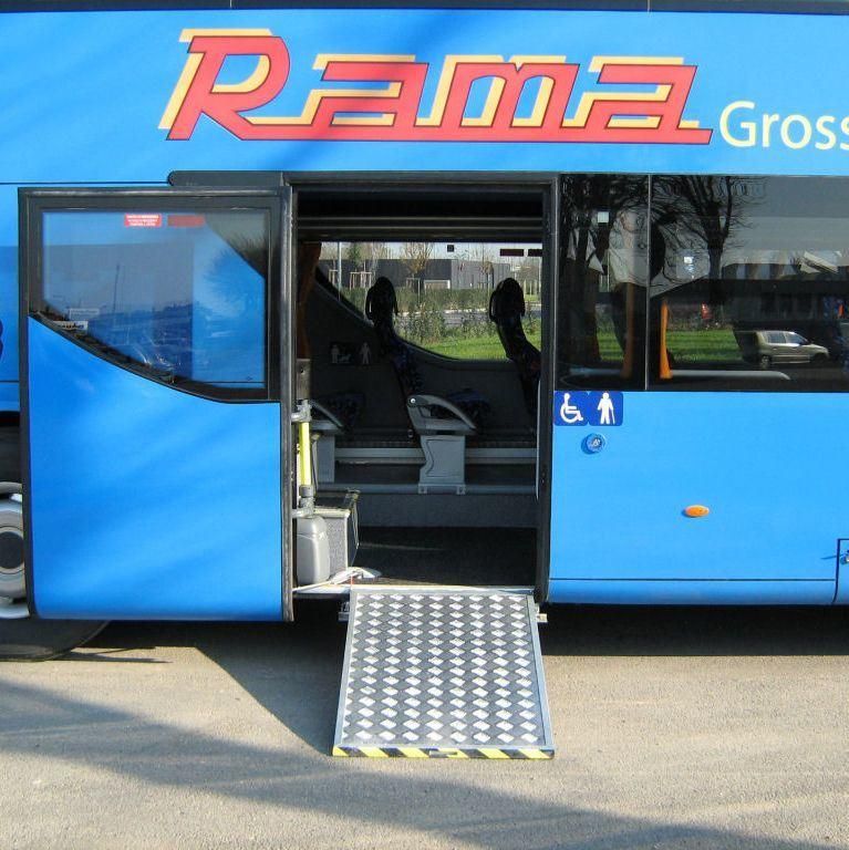 Mwr Manual Wheelchair Ramp Applied for Low-Floor City Bus with 350kg Loading Capacity