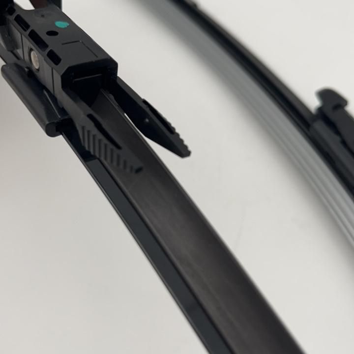 Auto Part Wiper Blade for Mercedes-Benz OEM 2058202300 W205