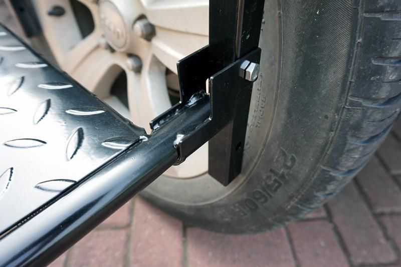 Sturdy Metal Truck Tire Step