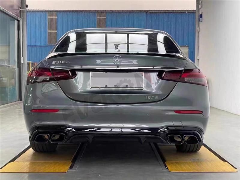 New Arrival 2021 Genuine E63 Amg Body Kit with Front Bumper Assembly Grille Rear Diffuser Exhaust Tips for Benz W213 E Class 2020-2021
