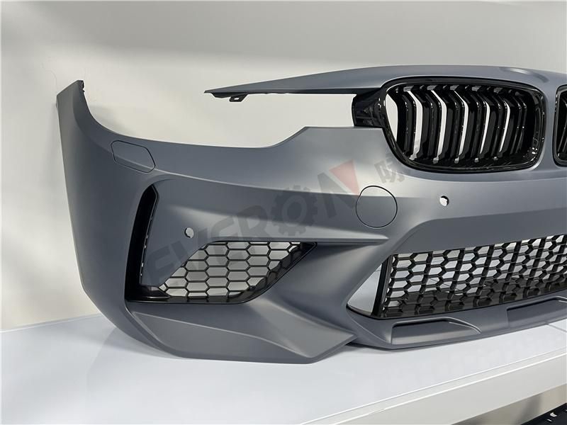 M3c Style Car Front Bumper Body Kit with Grill for BMW 3 Seires F30 F35 2012-2018