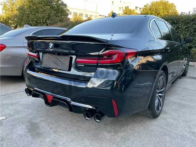 CS Style Rear Diffuser with LED Light Rear Bumper Lip for BMW 5 Series G30 2017+