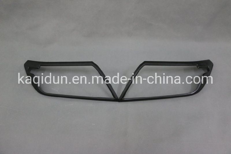 New Design Car Accessories Front Grille for Nissan Navara