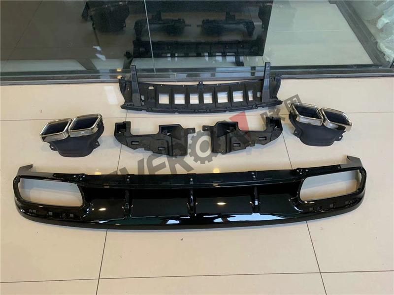 2019 S63 Coupe Rear Diffuser and Muffler Tips for Benz C217