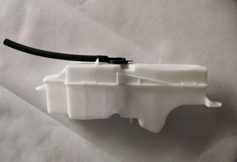 Auto Accessory Reserve Tank Assy for Avalon 2013-2016 USA